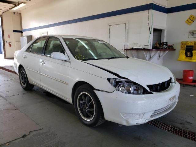 TOYOTA CAMRY LE 2005 with VIN 4T1BE32K35U586098 - Photo from auction