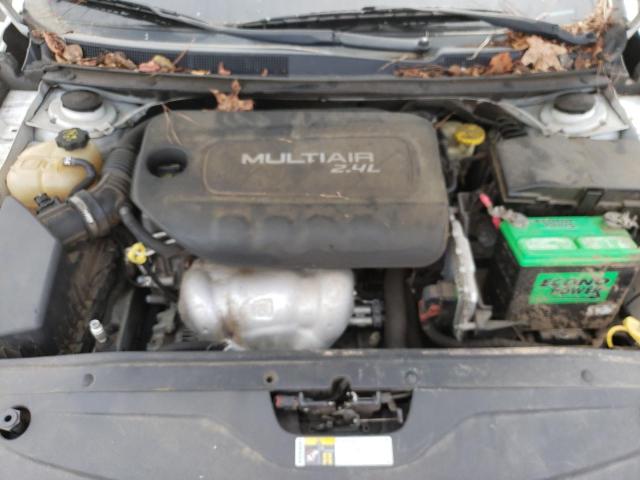 Photo 7 from auction – 2015 CHRYSLER 200 LIMITE with VIN 1C3CCCAB8FN752647