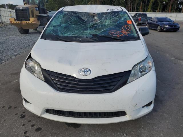 Photo 9 from auction – 2017 TOYOTA SIENNA with VIN 5TDZZ3DCXHS813373
