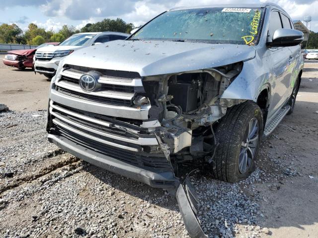 Photo 9 from auction – 2017 TOYOTA HIGHLANDER with VIN 5TDKZRFHXHS517931