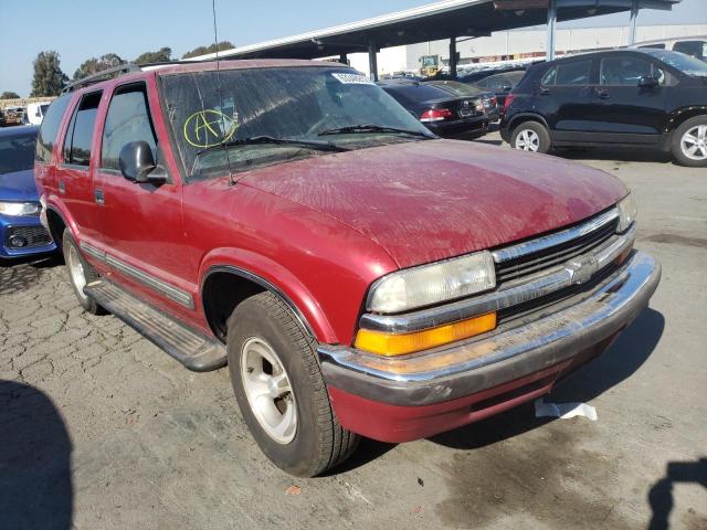 CHEVROLET BLAZER 1998 with VIN 1GNCS13W0W2270489 - Photo from auction