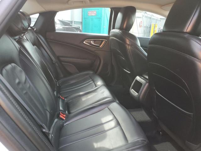 Photo 6 from auction – 2017 CHRYSLER 200 LIMITE with VIN 1C3CCCAB7HN507339