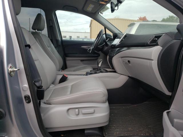 Photo 5 from auction – 2017 HONDA RIDGELINE with VIN 5FPYK2F69HB009434