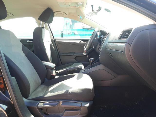Photo 5 from auction – 2017 VOLKSWAGEN JETTA S with VIN 3VW2B7AJ7HM237366