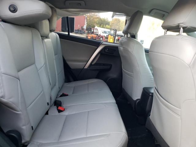 Photo 6 from auction – 2015 TOYOTA RAV4 LE with VIN 2T3BFREV4FW320328