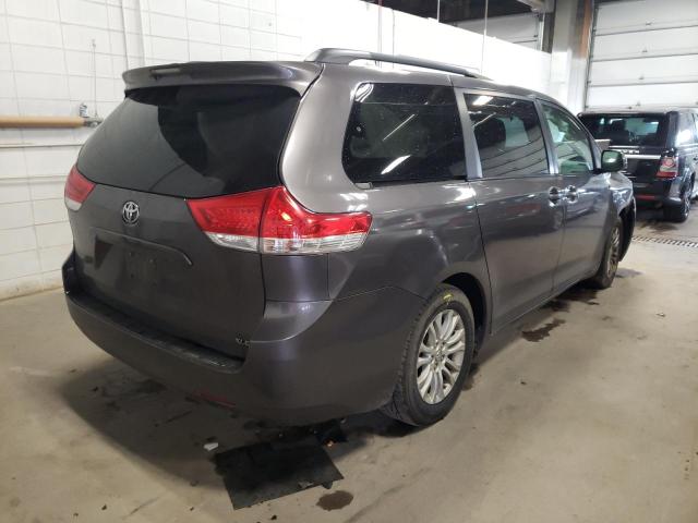 Photo 4 from auction – 2012 TOYOTA SIENNA XLE with VIN 5TDYK3DC2CS213889