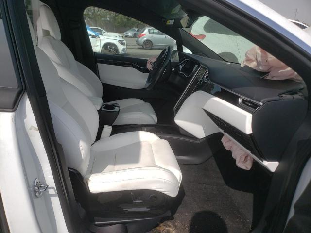 Photo 5 from auction – 2016 TESLA MODEL X with VIN 5YJXCDE22GF016414