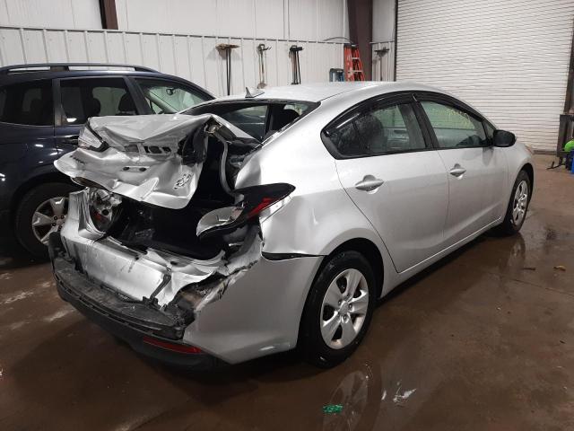 Photo 4 from auction – 2017 KIA FORTE LX with VIN 3KPFK4A74HE014476