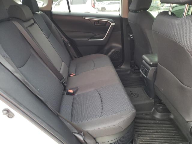 Photo 6 from auction – 2022 TOYOTA RAV4 LE with VIN JTMLWRFV8ND144236