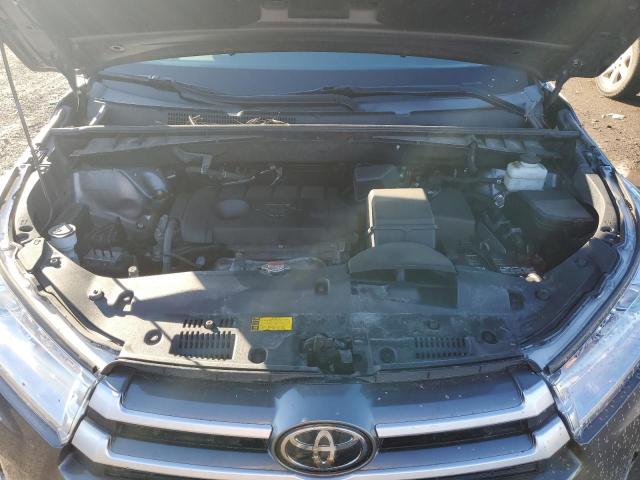 Photo 7 from auction – 2017 TOYOTA HIGHLANDER with VIN 5TDZARFH5HS030786