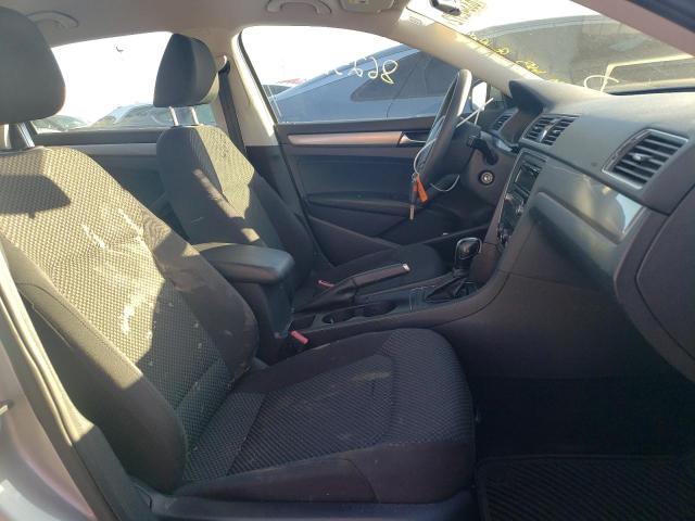 Photo 5 from auction – 2013 VOLKSWAGEN PASSAT S with VIN 1VWAP7A36DC079144