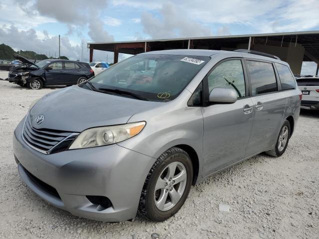 Photo 2 from auction – 2015 TOYOTA SIENNA LE with VIN 5TDKK3DC5FS554715