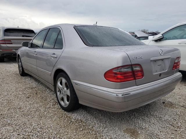 Photo 3 from auction – 2002 MERCEDES-BENZ E 320 with VIN WDBJF65J22B482628