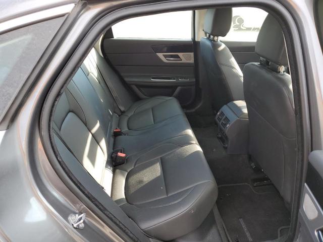 Photo 6 from auction – 2019 JAGUAR XF PREMIUM with VIN SAJBD4FX6KCY75644