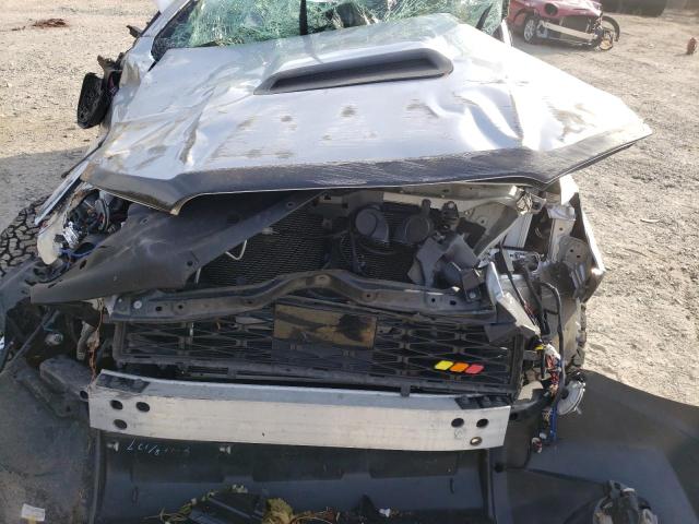 Photo 7 from auction – 2020 TOYOTA 4RUNNER SR with VIN JTEBU5JR0L5739265