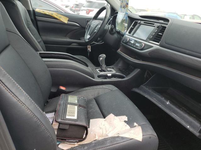 Zdjęcie 5 z aukcji – 2019 TOYOTA HIGHLANDER z VIN 5TDDGRFH9KS072362