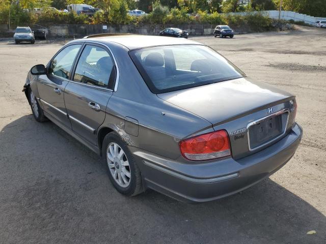 Photo 3 from auction – 2002 HYUNDAI SONATA GLS with VIN KMHWF35HX2A635678