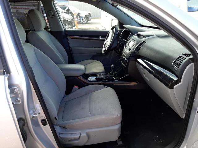 Photo 5 from auction – 2014 KIA SORENTO LX with VIN 5XYKT3A67EG497232