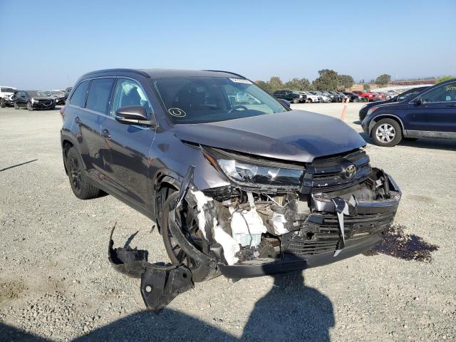 TOYOTA HIGHLANDER 2019 with VIN 5TDJZRFH8KS629534 - Photo from auction
