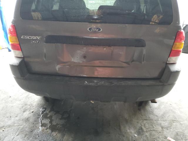 Photo 9 from auction – 2004 FORD ESCAPE XLT with VIN 1FMCU93154KB09330