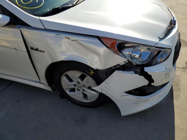 Photo 9 from auction – 2011 HYUNDAI SONATA HYB with VIN KMHEC4A44BA005720