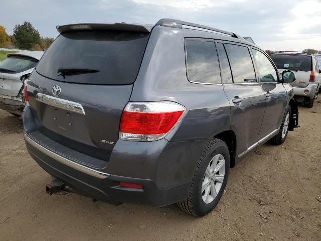 Фото 4 с аукциона – 2013 TOYOTA HIGHLANDER с VIN 5TDBK3EH2DS243637