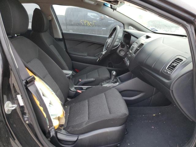 Photo 5 from auction – 2017 KIA FORTE LX with VIN 3KPFK4A77HE066586