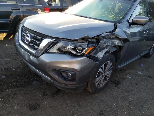 Photo 9 from auction – 2017 NISSAN PATHFINDER with VIN 5N1DR2MN3HC606682