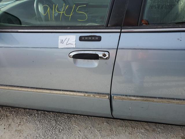Photo 9 from auction – 2002 MERCURY GRAND MARQ with VIN 2MEFM75W32X624348