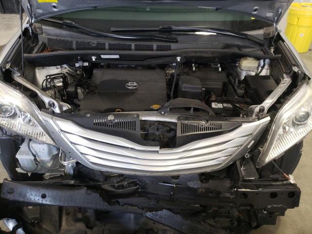 Photo 7 from auction – 2016 TOYOTA SIENNA LE with VIN 5TDKK3DC8GS754988