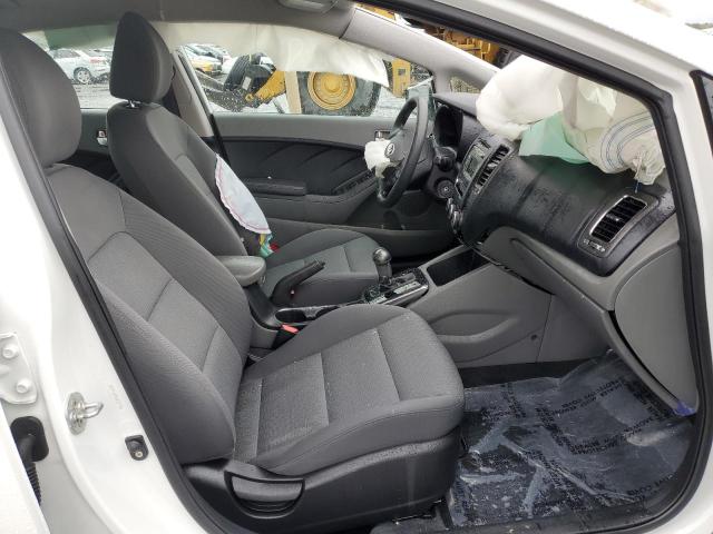 Photo 5 from auction – 2017 KIA FORTE LX with VIN 3KPFK4A74HE159856