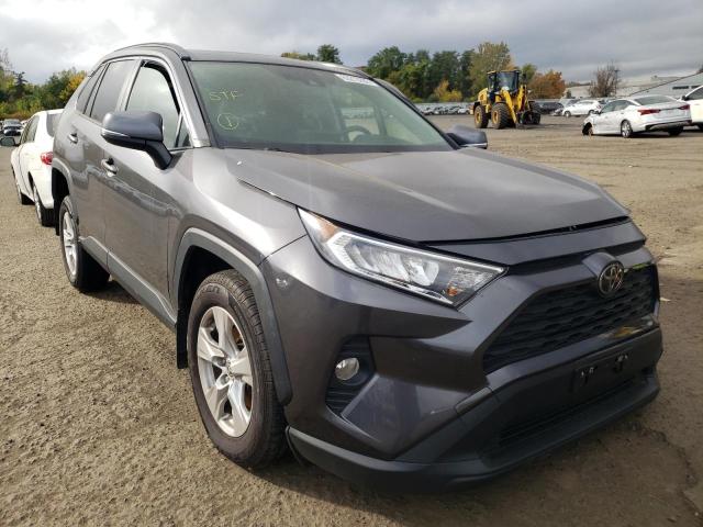 TOYOTA RAV4 XLE 2020 with VIN JTMP1RFV1LJ025717 - Photo from auction