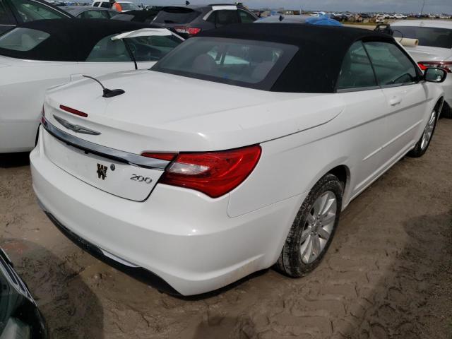 Photo 4 from auction – 2013 CHRYSLER 200 TOURIN with VIN 1C3BCBEB2DN696587