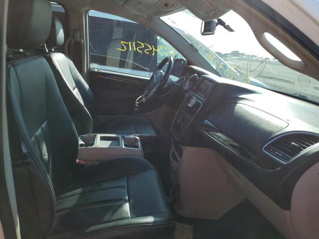 Photo 5 from auction – 2016 CHRYSLER TOWN & COU with VIN 2C4RC1BGXGR293517
