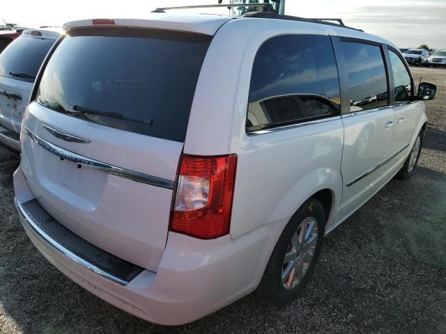 Photo 4 from auction – 2016 CHRYSLER TOWN & COU with VIN 2C4RC1BGXGR293517
