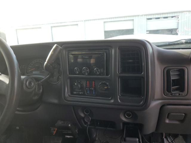 Photo 9 from auction – 2005 CHEVROLET SILVERADO with VIN 1GCEC19X35Z294922