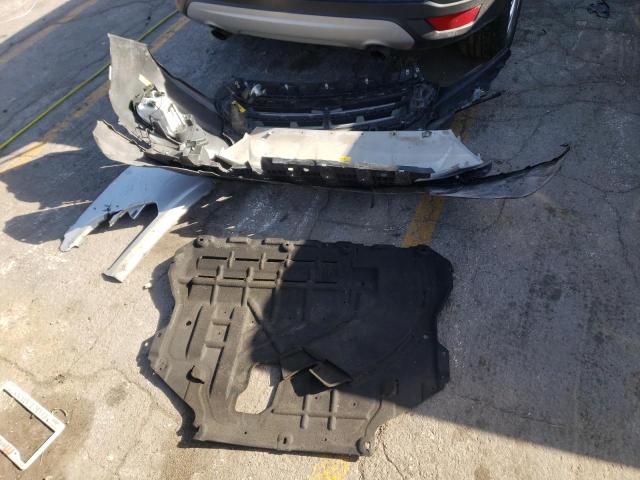Photo 9 from auction – 2018 FORD ESCAPE SE with VIN 1FMCU9GD1JUC40906