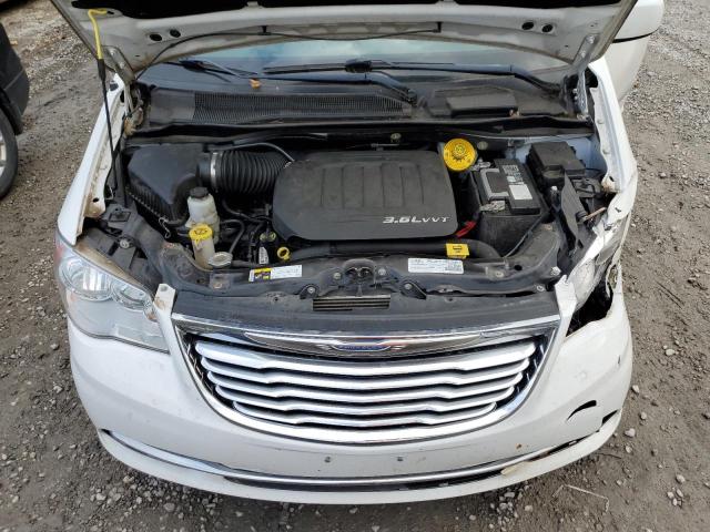 Photo 7 from auction – 2016 CHRYSLER TOWN & COU with VIN 2C4RC1BG4GR297949