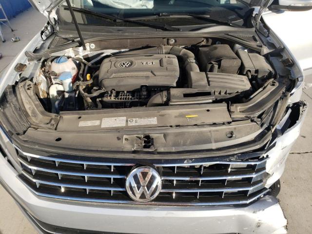Photo 7 from auction – 2016 VOLKSWAGEN PASSAT SE with VIN 1VWBS7A34GC050653