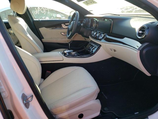 Photo 5 from auction – 2017 MERCEDES-BENZ E 300 with VIN WDDZF4JBXHA260186