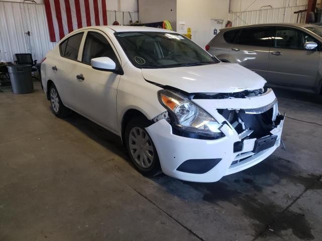 NISSAN VERSA S 2018 with VIN 3N1CN7AP7JL811630 - Photo from auction
