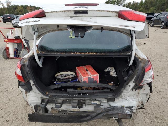 Photo 9 from auction – 2014 FORD FOCUS SE with VIN 1FADP3F22EL180794