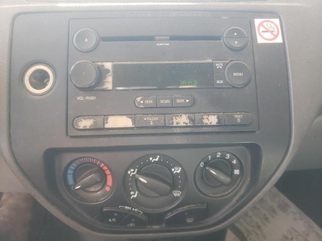 Photo 9 from auction – 2005 FORD FOCUS ZX4 with VIN 1FAFP34N05W159835