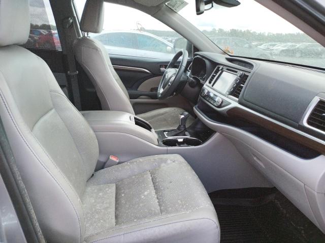 Photo 5 from auction – 2016 TOYOTA HIGHLANDER with VIN 5TDDKRFH8GS345751