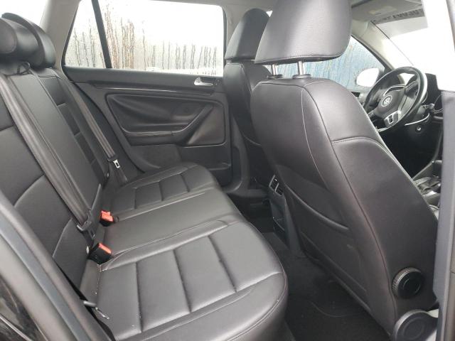 Photo 6 from auction – 2011 VOLKSWAGEN JETTA S with VIN 3VWPZ7AJ0BM632885