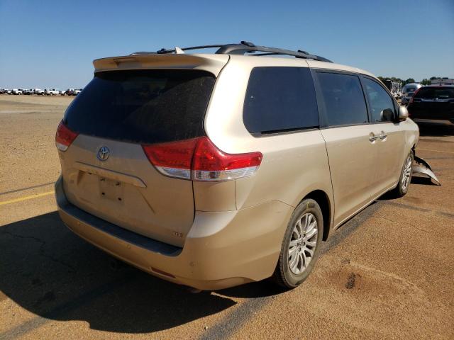 Photo 4 from auction – 2011 TOYOTA SIENNA XLE with VIN 5TDYK3DC4BS167173