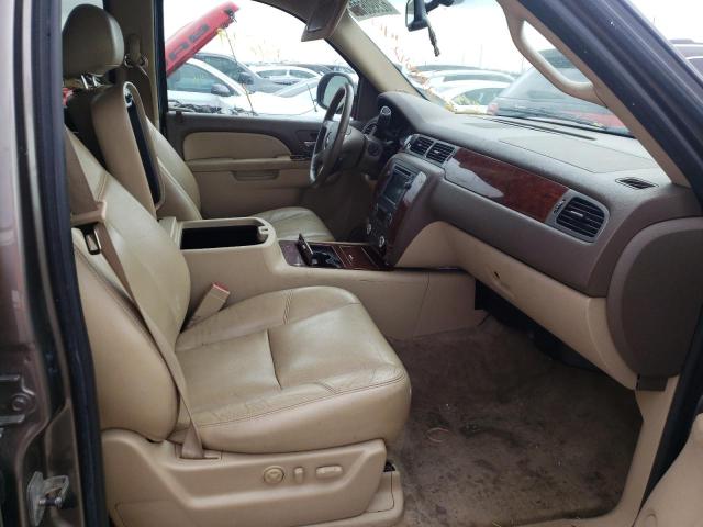 Photo 5 from auction – 2011 CHEVROLET SUBURBAN K with VIN 1GNSKKE38BR174177