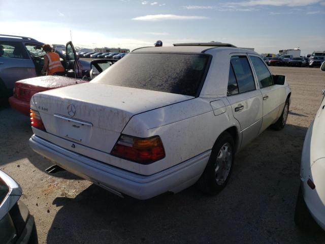 Photo 4 from auction – 1994 MERCEDES-BENZ E 320 with VIN WDBEA32EXRC094900