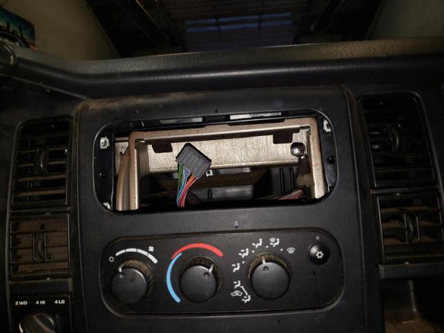 Photo 9 from auction – 2004 DODGE DAKOTA QUA with VIN 1D7HG38K24S680215