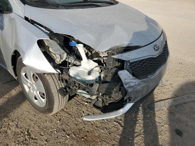Photo 9 from auction – 2015 KIA FORTE LX with VIN KNAFK4A63F5304625